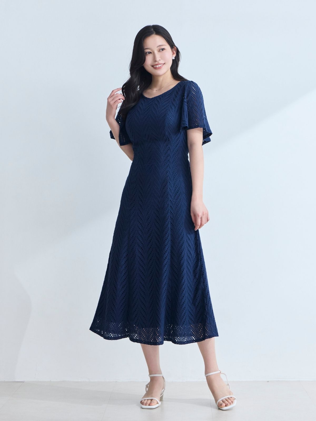 コットンレースワンピース 25SS：ネイビー│胸が大きな女性のための