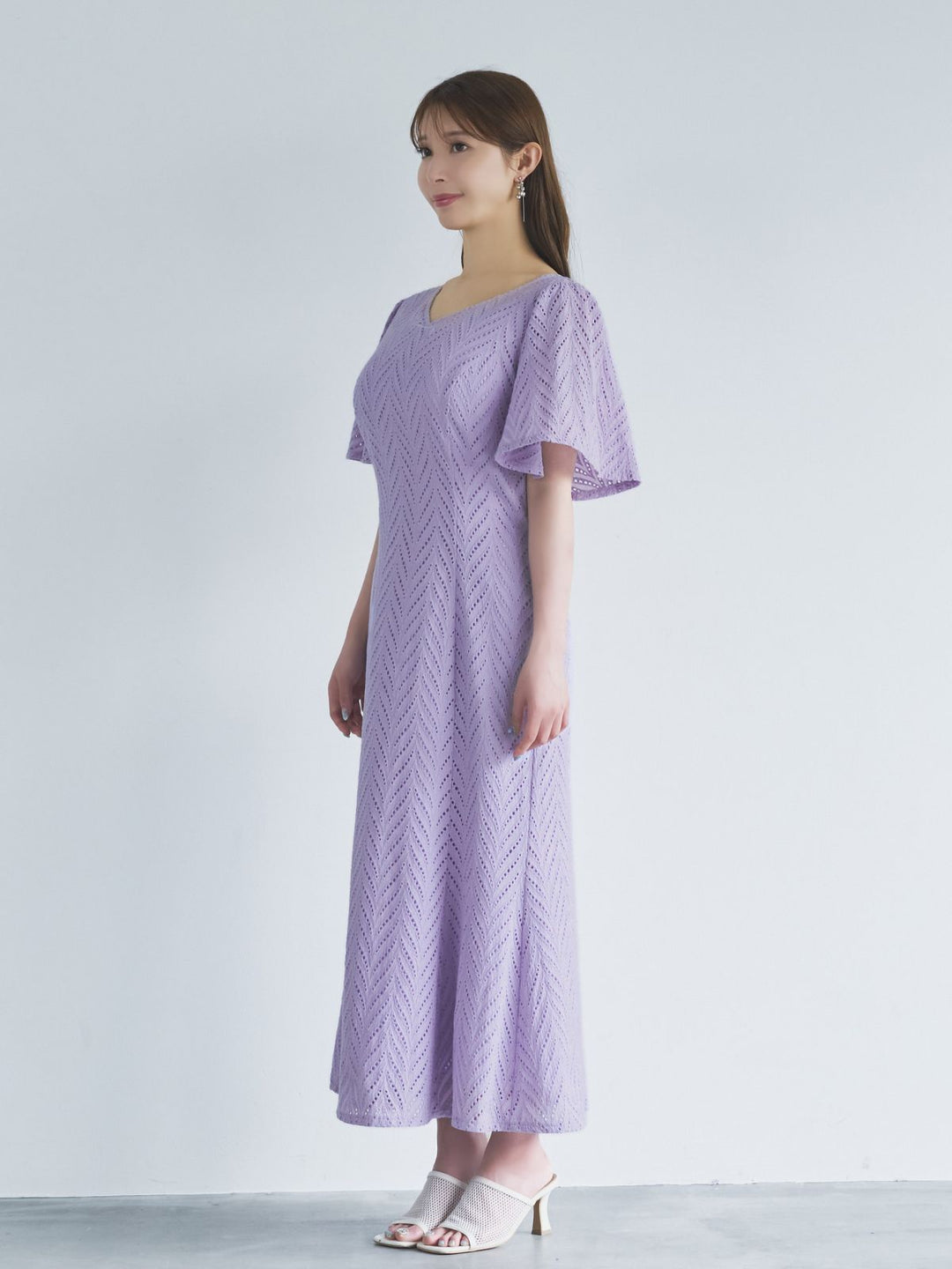 コットンレースワンピース 25SS：ネイビー│胸が大きな女性の