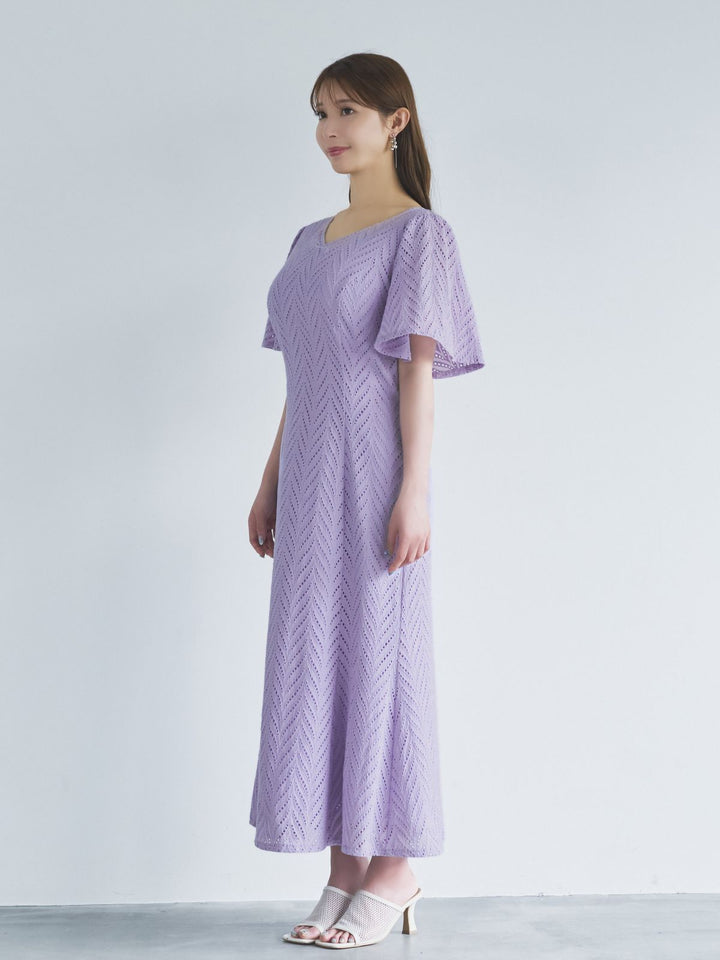 コットンレースワンピース 25SS：ネイビー│胸が大きな女性の