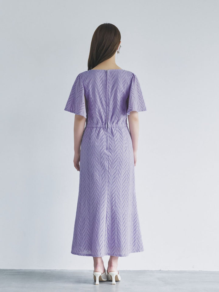 コットンレースワンピース 25SS：ネイビー│胸が大きな女性のための