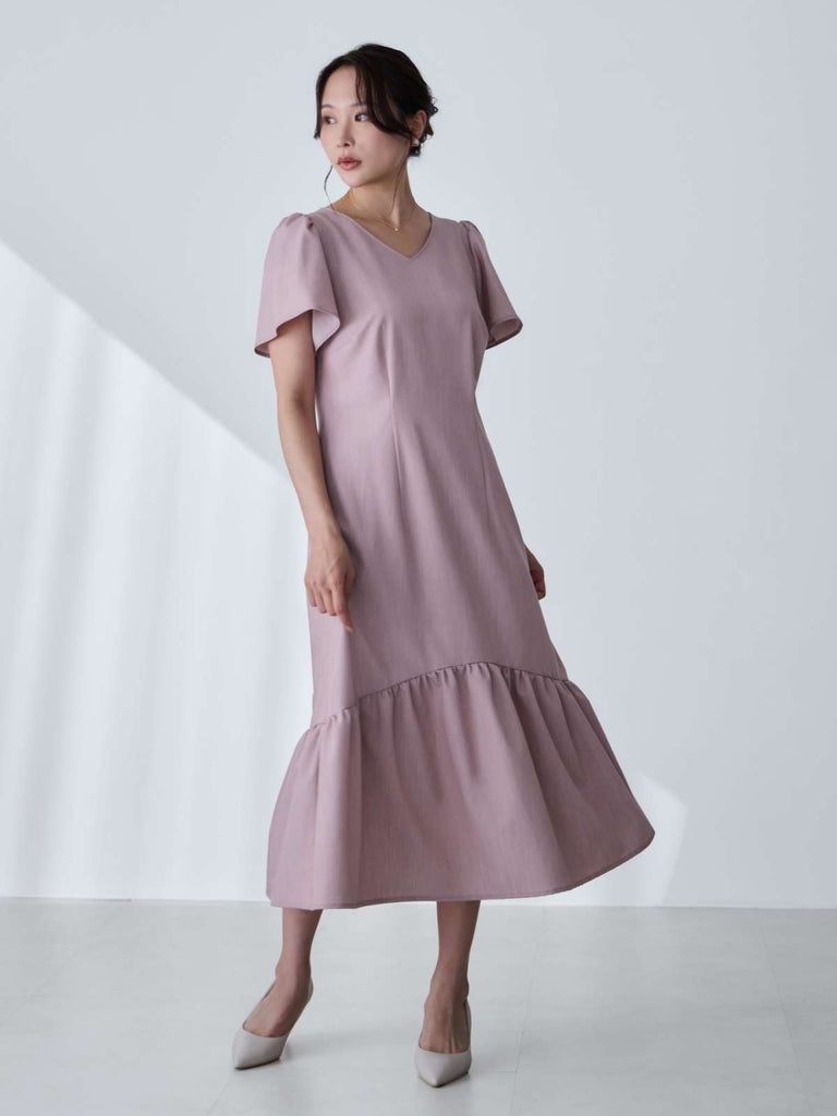 自然にくびれる裾ティアードワンピース：ピンク│胸が大きな女性のため  