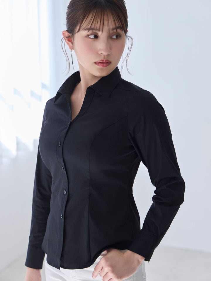 美胸・着痩せ叶うスキッパーシャツ：ブラックストレッチ [overE