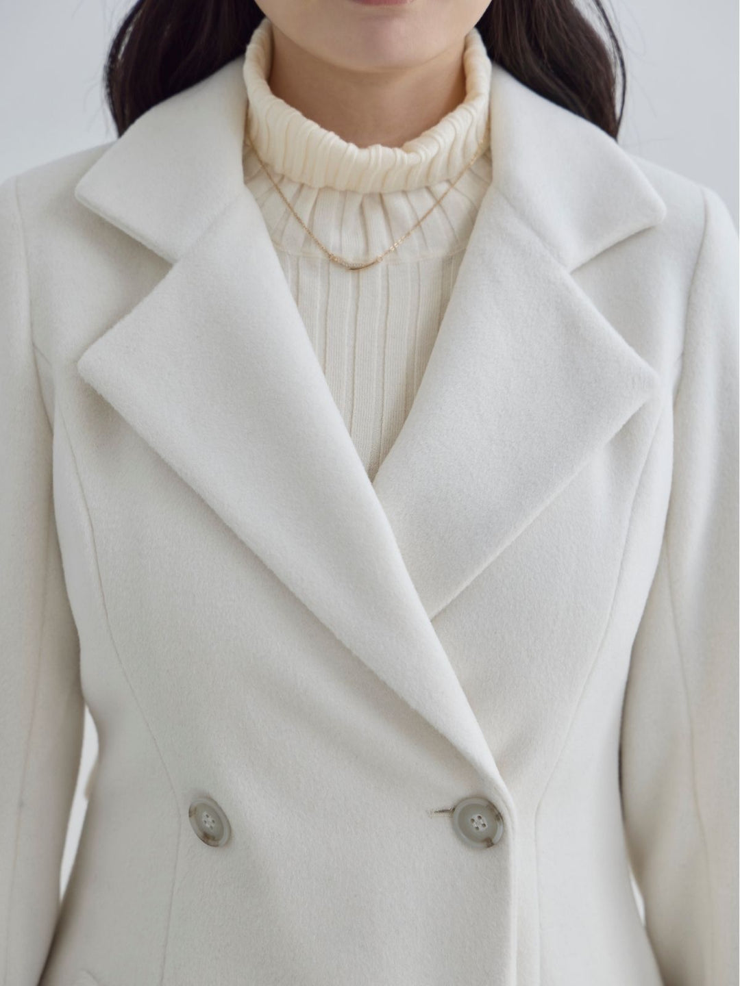 理想のチェスターコート 25AW：ブラック│胸が大きな女性のための