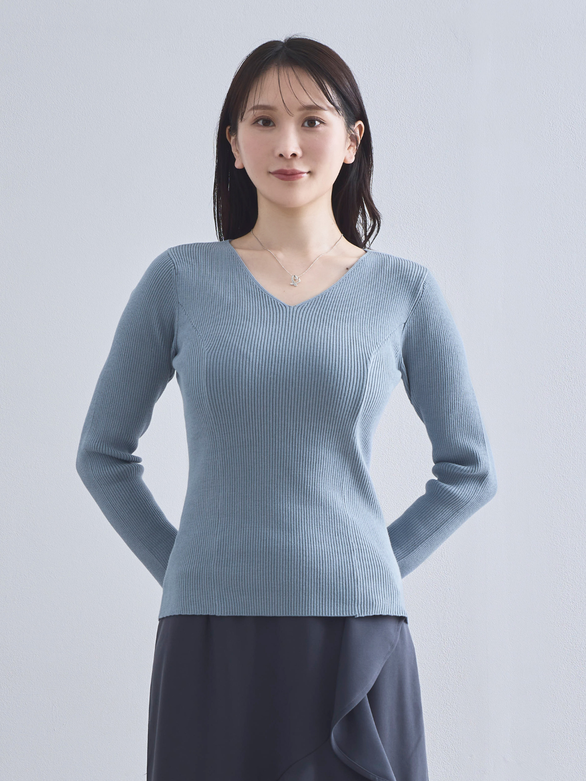 [10/2 22:00再販 期間限定 300円OFF]Vネックパネルニット：スモーキーブルー[102サイズ対応]