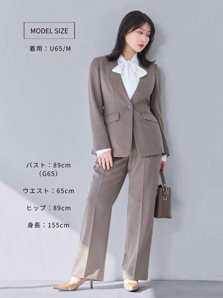 overE スーツ上下 25AW：モカ ノーカラーハイストレッチジョーゼットジャケット 25AW：ブラック│胸
