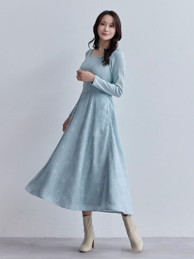 [11/13 22:00発売 期間限定 500円OFF]フラワードッキングワンピース 25AW：ペールブルー[102サイズ対応]