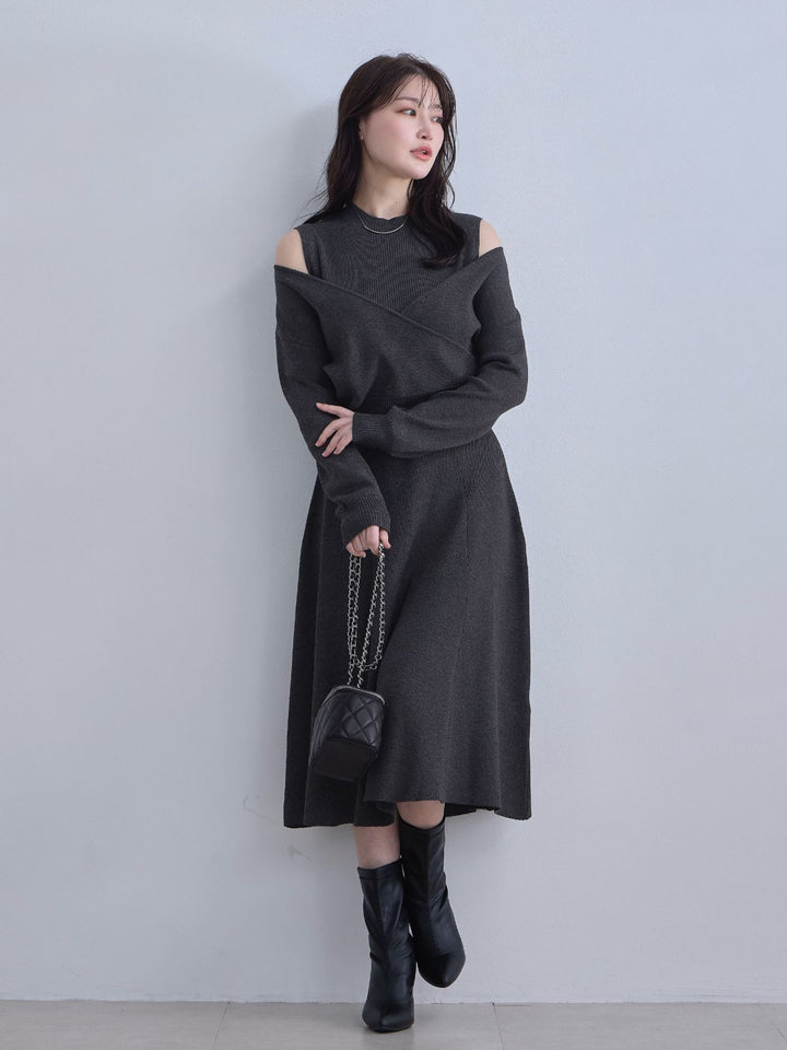 新品未使用　overE アンサンブルパネルニットワンピース：ダークグレー 96 アンサンブルパネルニットワンピース：ダークグレー│胸が大きな女性の