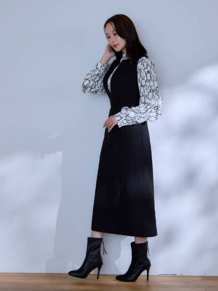 キーネックジャンパースカート：ブラック│胸が大きな女性のための