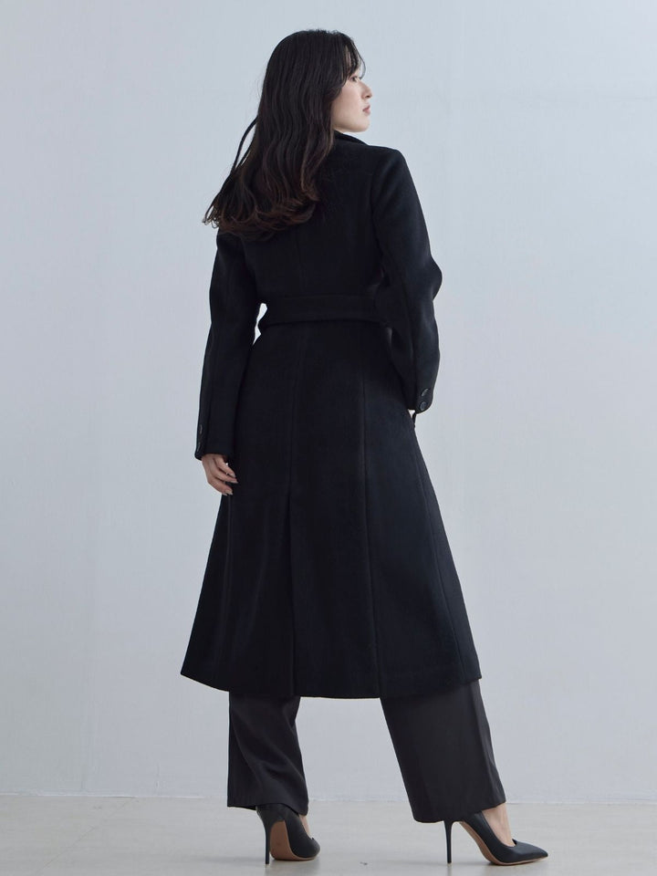 理想のチェスターコート 25AW：ブラック│胸が大きな女性のための