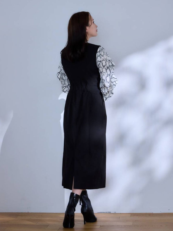 キーネックジャンパースカート：ブラック│胸が大きな女性のための