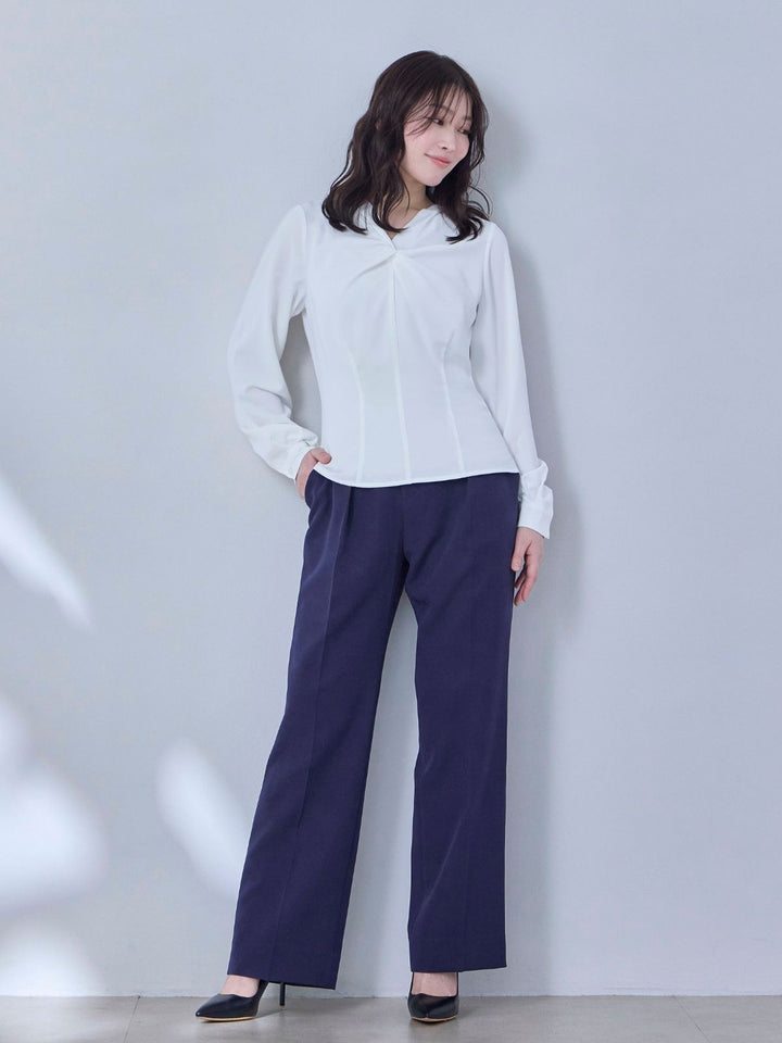 フロントツイストブラウス：ホワイト│胸が大きな女性のための