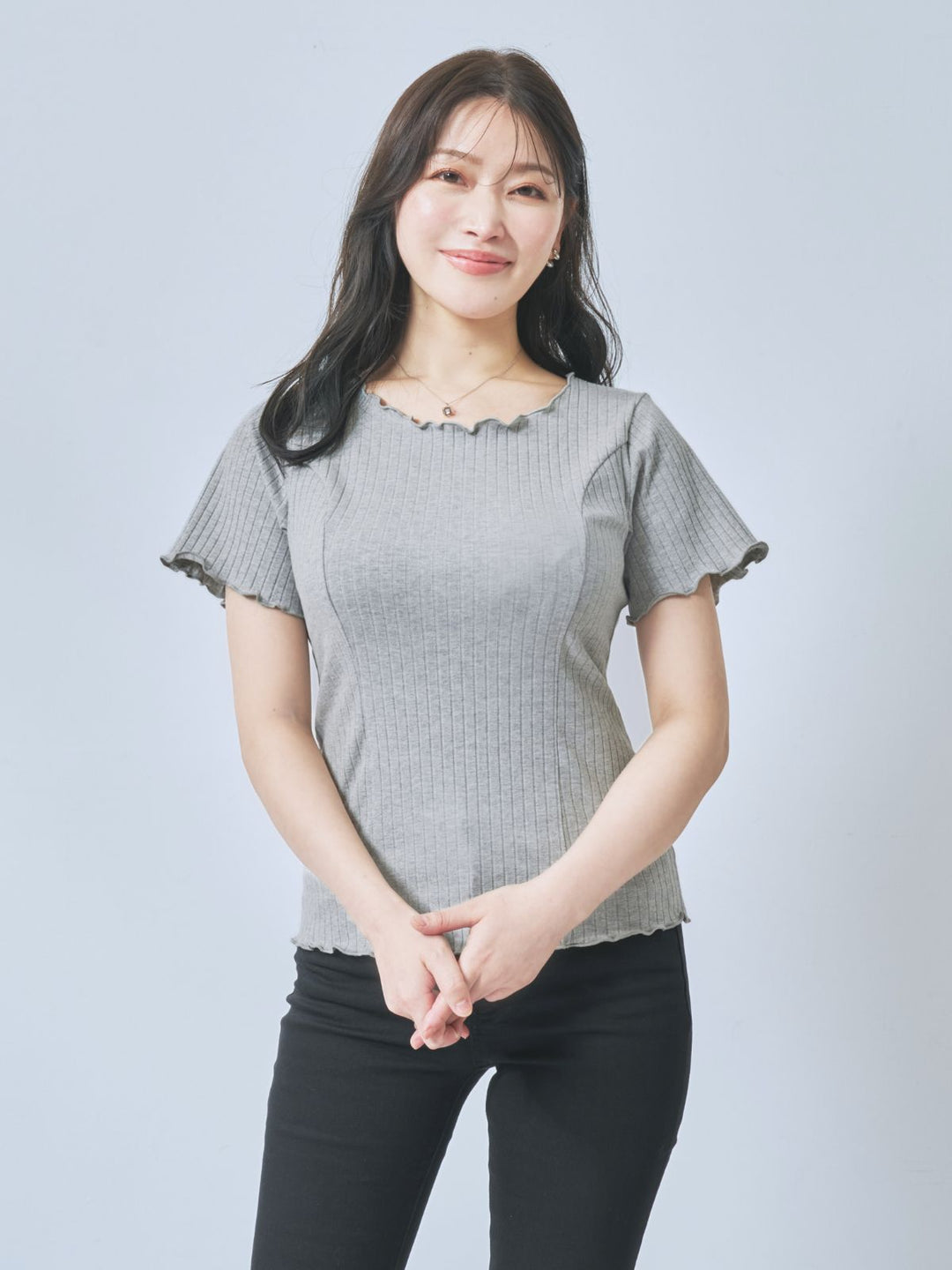 メローワイドテレコパネルカットソー：メランジグレー│胸が大きな女性