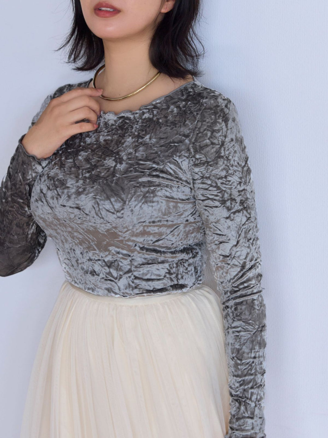overE ベロアトップス グレー系 長袖 メロークラッシュベロアトップス：グレー│胸が大きな女性のための