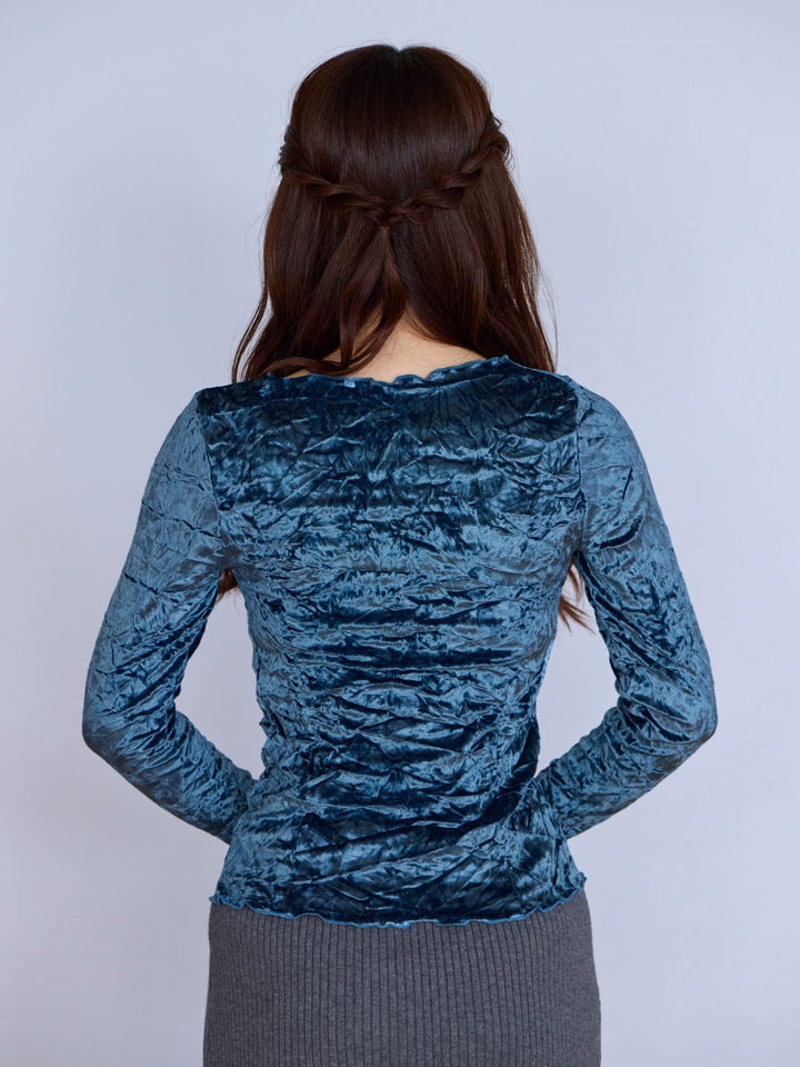 メロークラッシュベロアトップス：ホワイト│胸が大きな女性のための