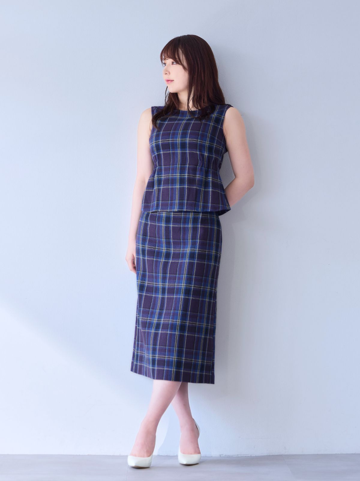 [5/22 22:00発売 期間限定 300円OFF]カラミチェックトップス：ブルー
