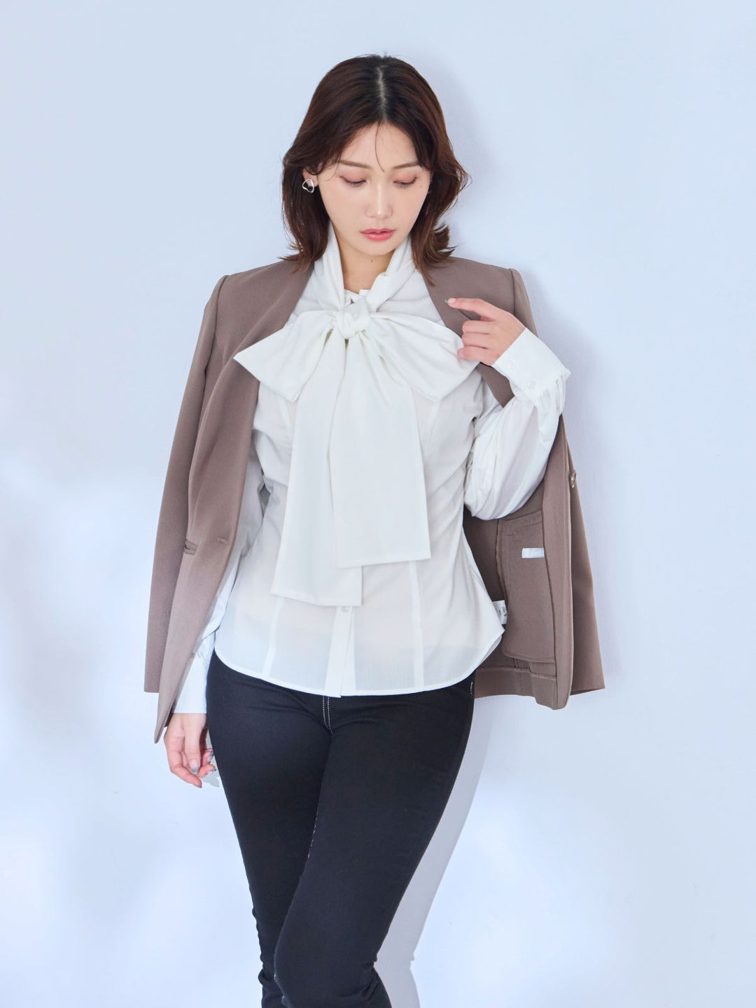 【Cherry】overE ビッグリボンシャツブラウス サックス96 Cherry】overE ビッグリボンシャツブラウス サックス96 ビッグリボン