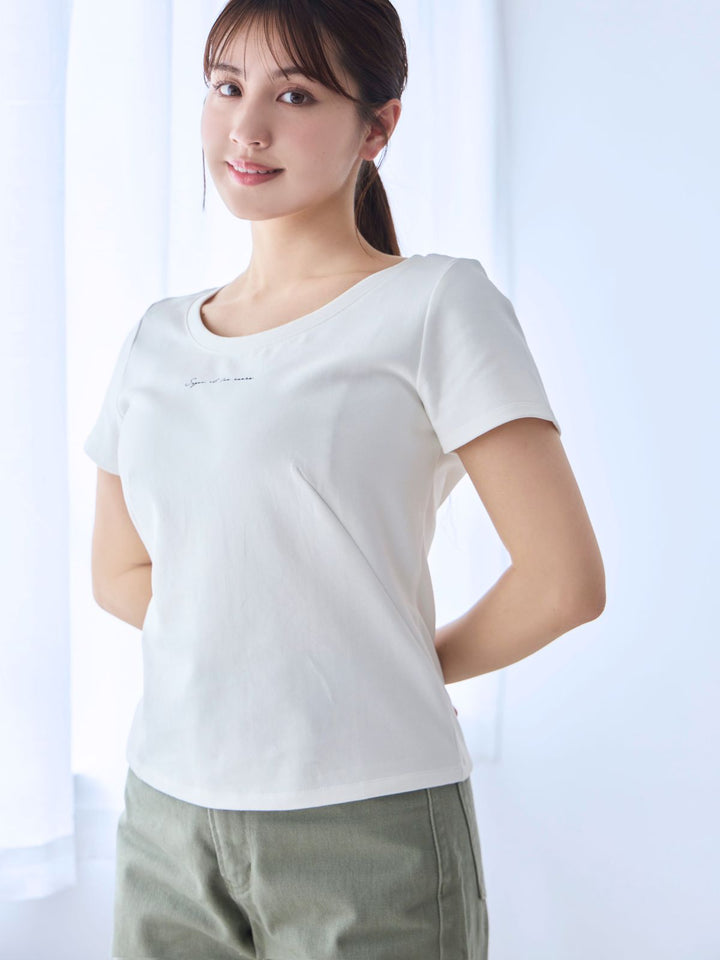ベーシックラウンドネックTシャツ 25SS：ホワイトロゴ│胸が