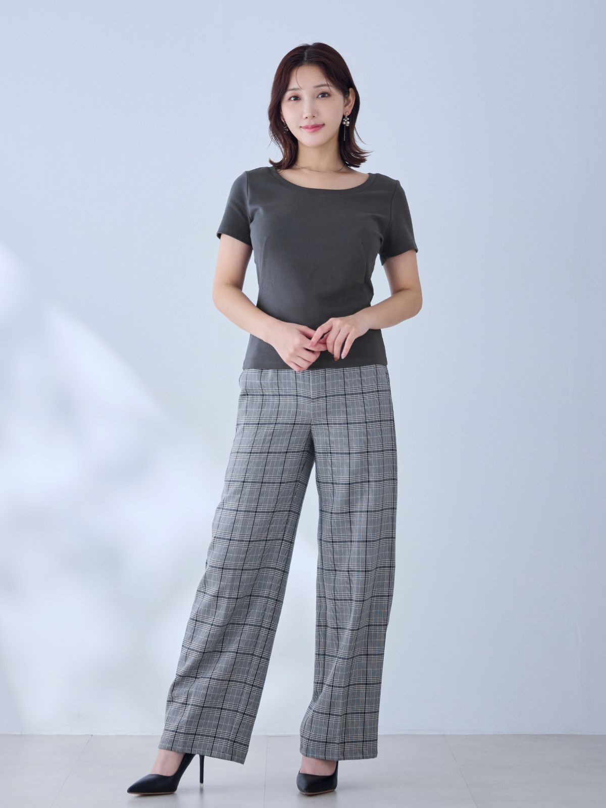[6/19 22:00発売 期間限定 200円OFF]ベーシックラウンドネックＴシャツ 25SS：チャコール[102サイズ対応/入荷次第発送]