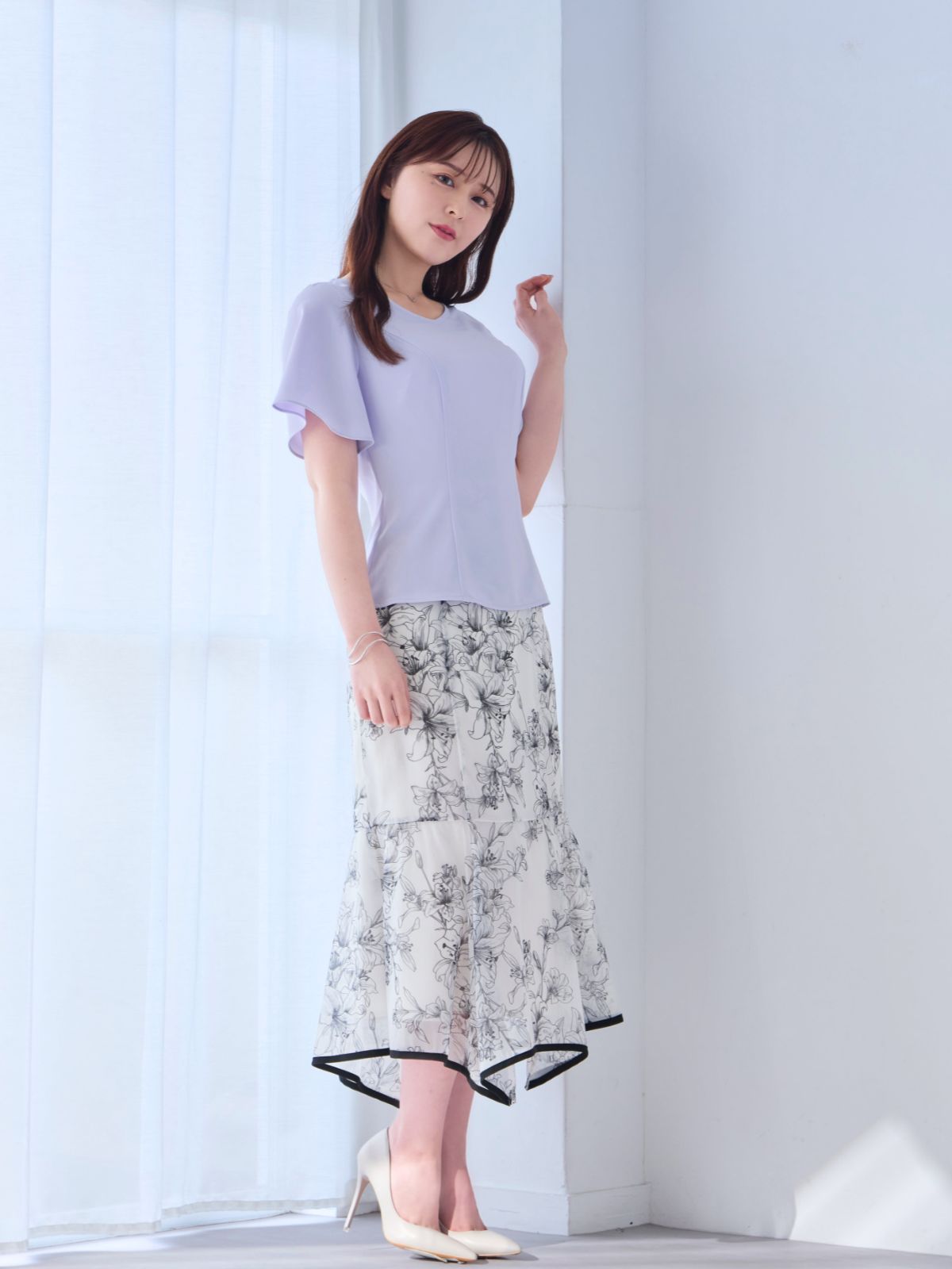 [5/15 22:00発売 期間限定 300円OFF]ストレッチフレアスリーブブラウス 25SS：パステルラベンダー[102サイズ対応]