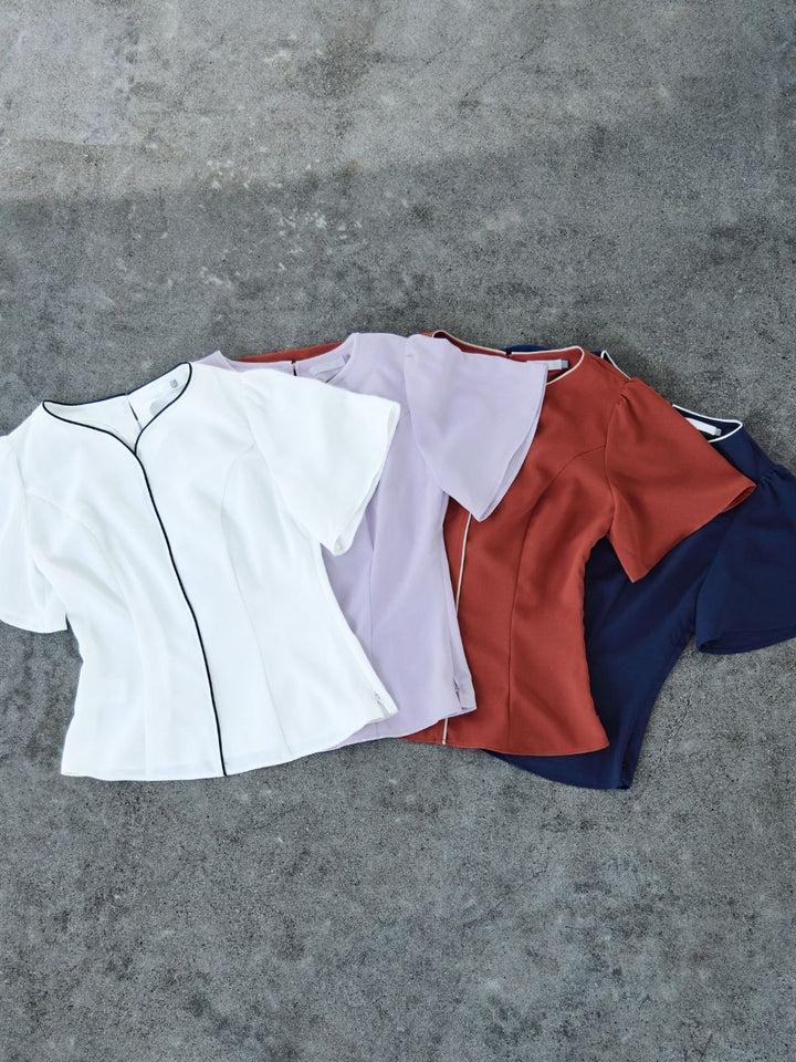 ハートネックパイピングブラウス：ネイビー│胸が大きな女性のための