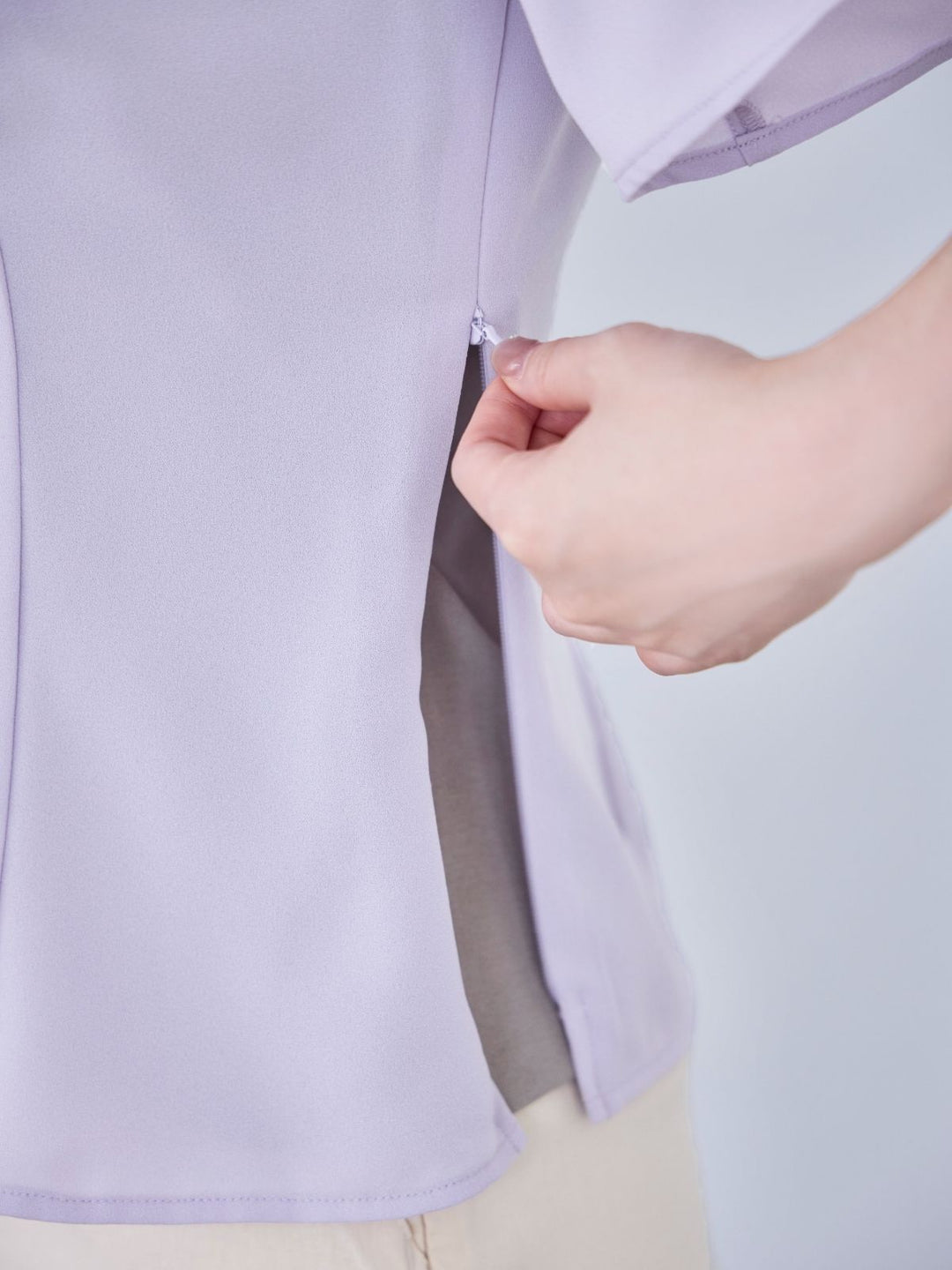 overE　ハートネックパイピングブラウス　ラベンダー　102 ハートネックパイピングブラウス：ラベンダー│胸が大きな女性の