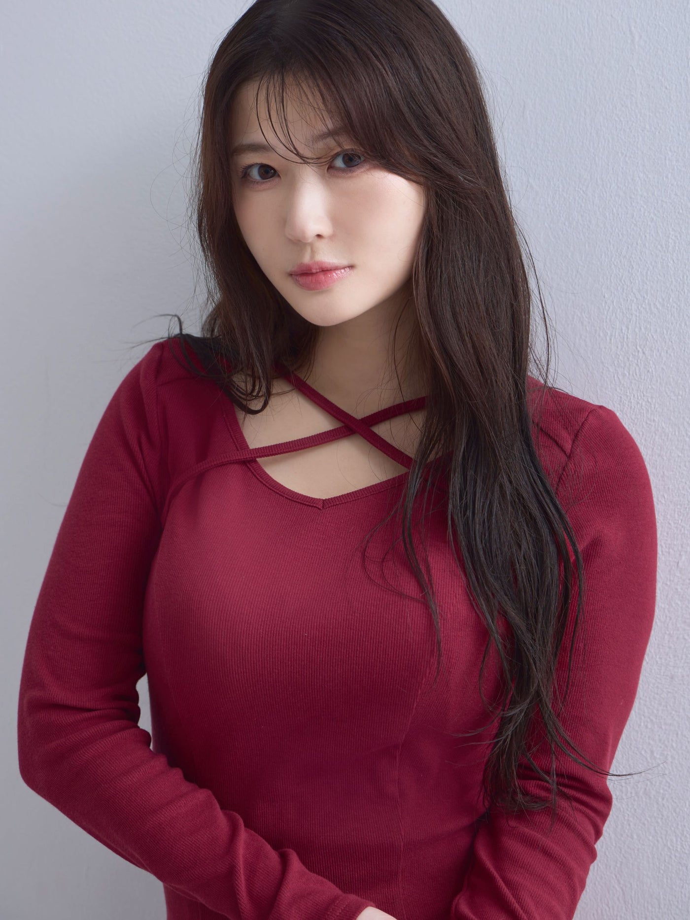 [10/16 22:00発売 期間限定 300円OFF]Vネックストラップカットソー：ボルドー[102サイズ対応]