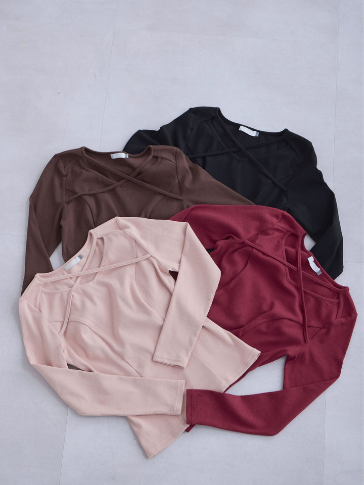 Vネックストラップカットソー：ボルドー│胸が大きな女性のための