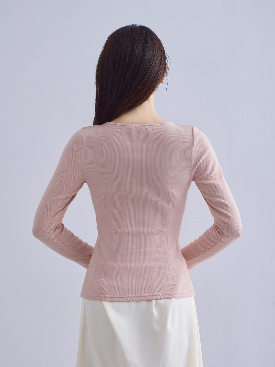 Vネックストラップカットソー：ボルドー│胸が大きな女性のための