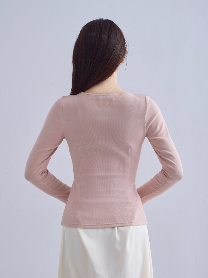 Vネックストラップカットソー：チョコレート│胸が大きな女性のための