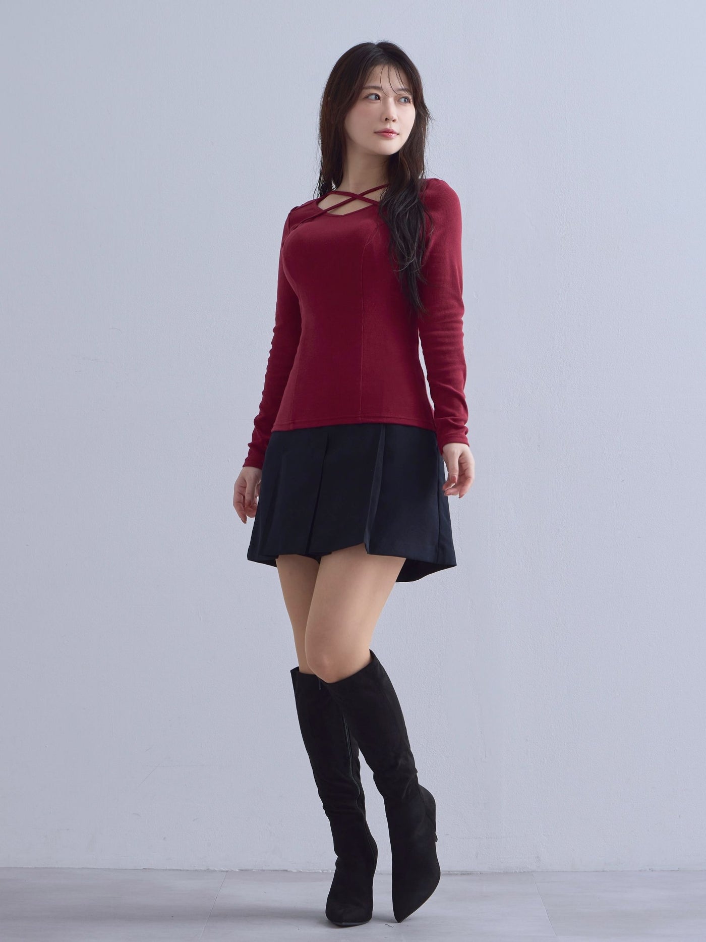 [10/16 22:00発売 期間限定 300円OFF]Vネックストラップカットソー：ボルドー[102サイズ対応]