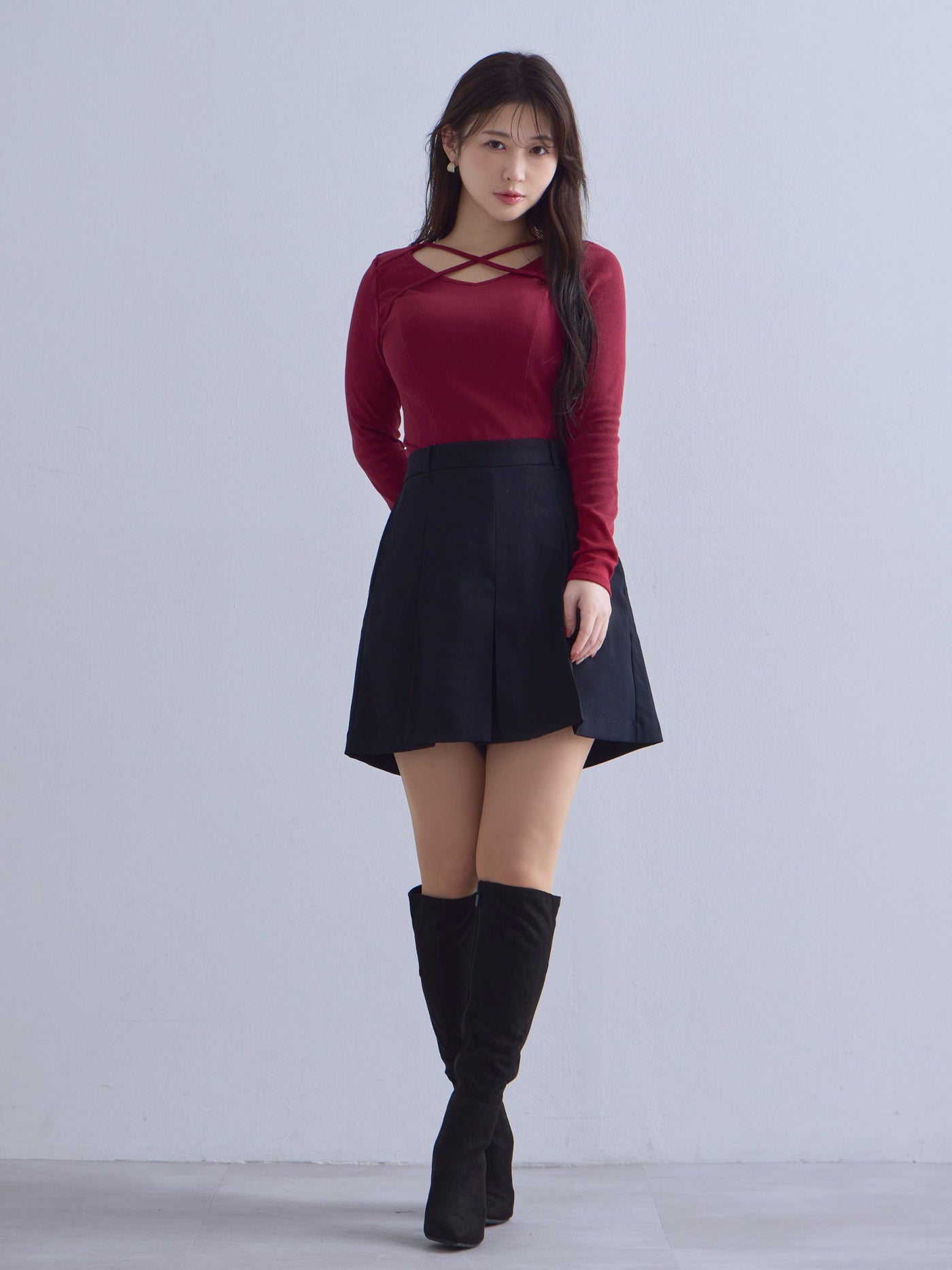[10/16 22:00発売 期間限定 300円OFF]Vネックストラップカットソー：ボルドー[102サイズ対応]