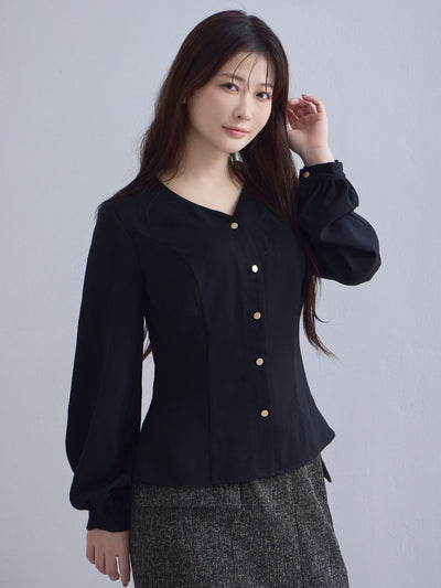 [10/23 22:00発売 期間限定 300円OFF] Vネック前開きブラウス 25AW：ブラック[102サイズ対応/入荷次第発送]
