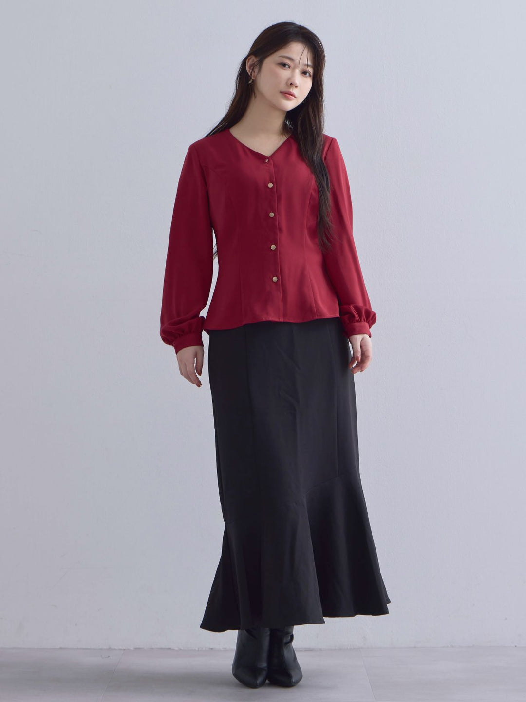 Vネック前開きブラウス 25AW：ルージュ│胸が大きな女性のための