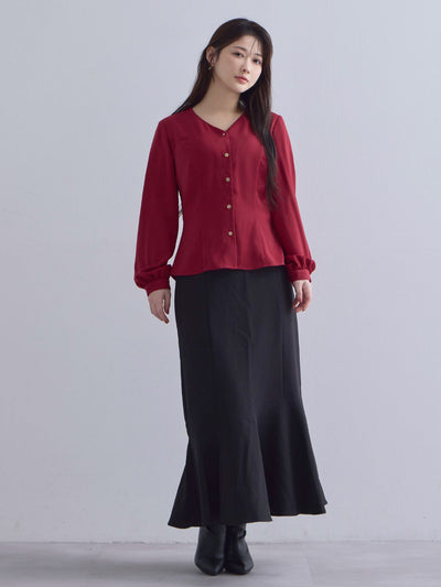 [10/23 22:00発売 期間限定 300円OFF] Vネック前開きブラウス 25AW：ルージュ[102サイズ対応/入荷次第発送]