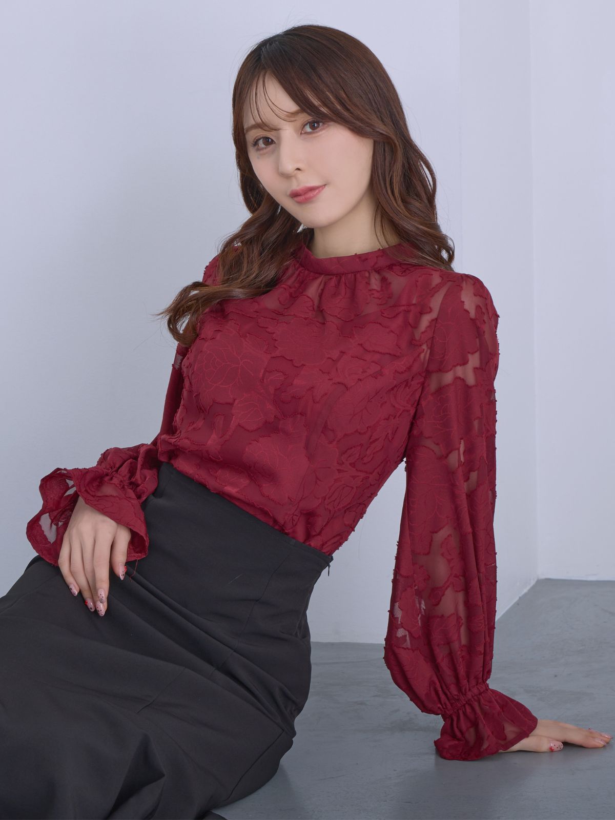 [12/11 22:00発売 期間限定 300円OFF]キャンディスリーブジャカードブラウス：ボルドー[102サイズ対応]