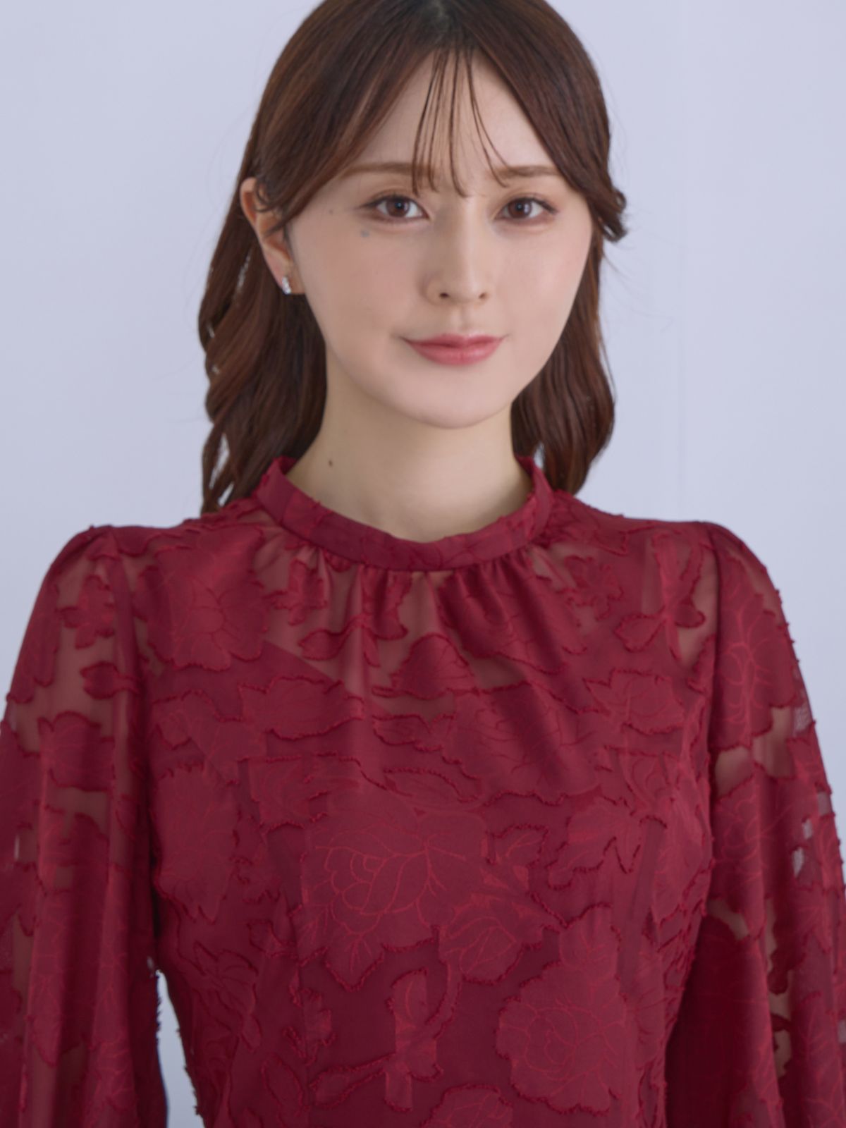 [12/11 22:00発売 期間限定 300円OFF]キャンディスリーブジャカードブラウス：ボルドー[102サイズ対応]