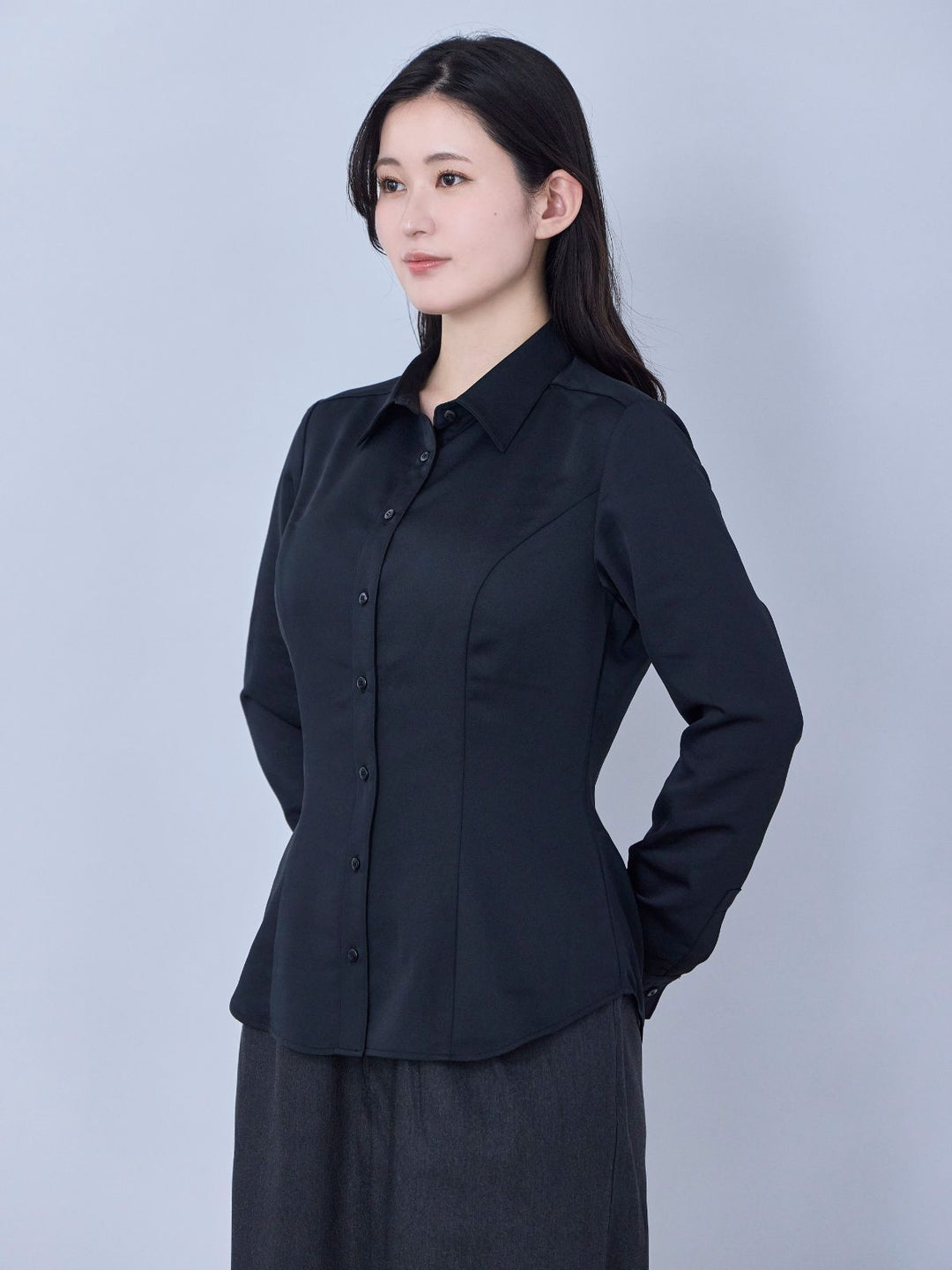 透けづらいシルキーシャツブラウス：グレージュ│胸が大きな女性のため 