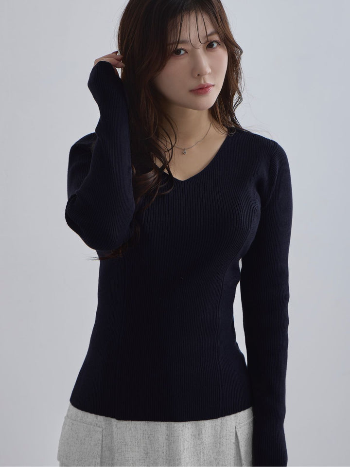【over E】Vネックパネルニット Vネックパネルニット：ネイビー│胸が大きな女性のためのファッション