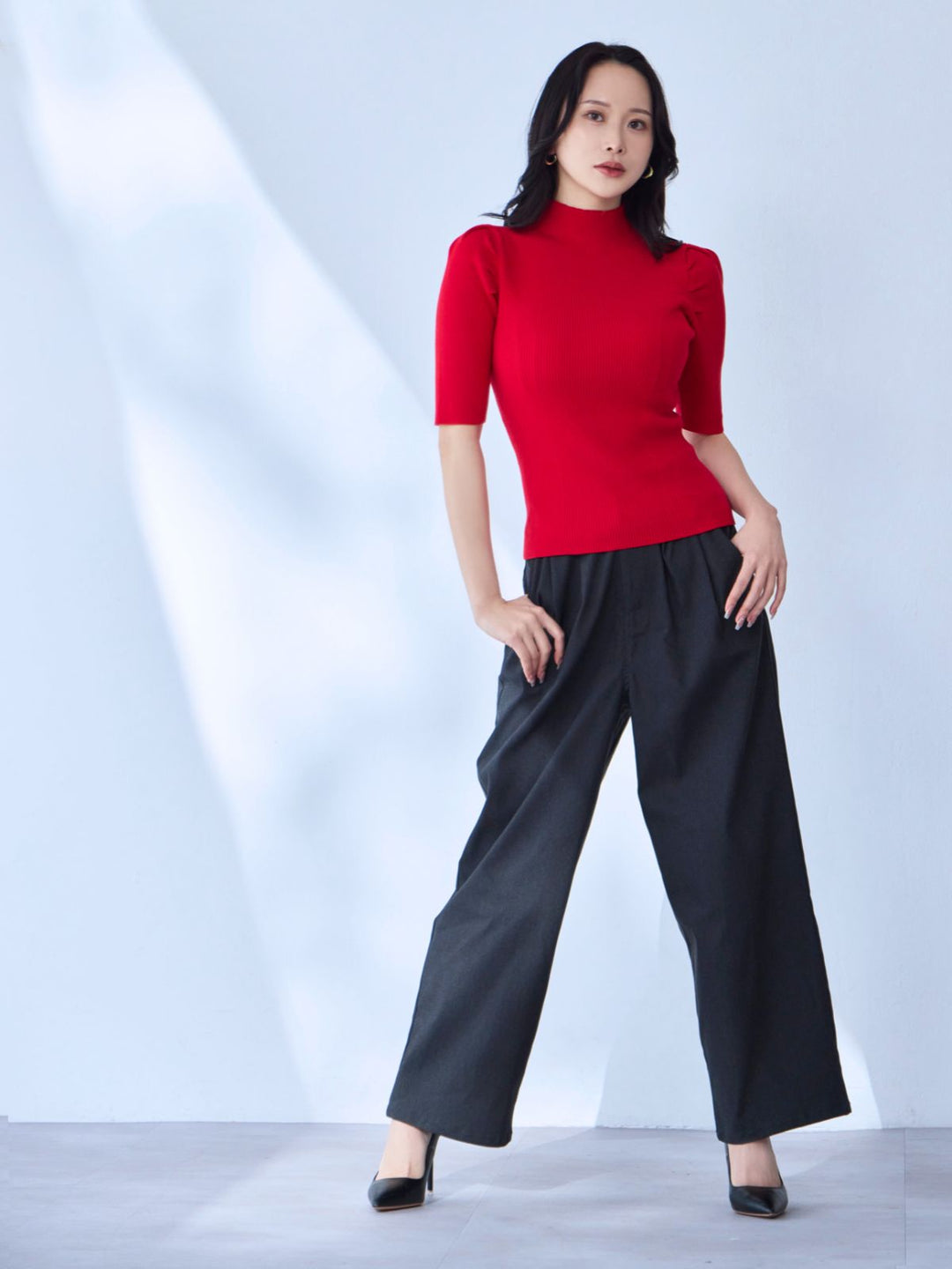 未開封新品✩overE プチハイ5分袖パネルニット25SS 102クリアレッド プチハイ5分袖パネルニット 25SS：クリアレッド│胸が大きな女性