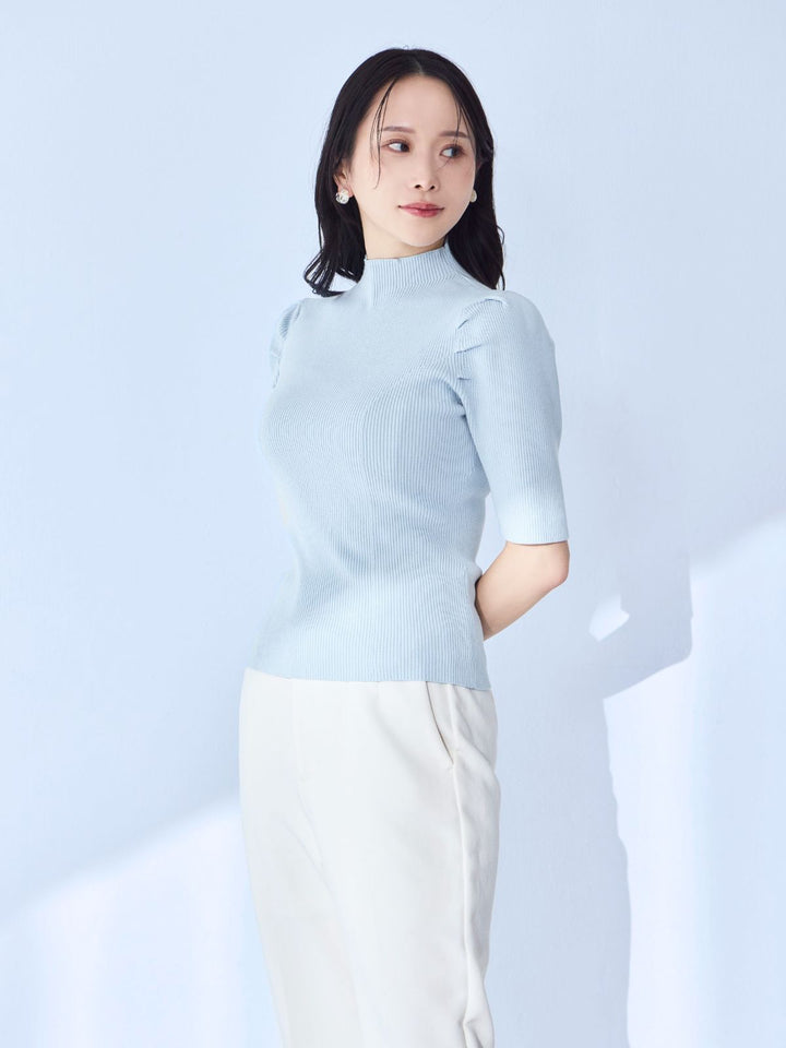 プチハイ5分袖パネルニット 25SS：スカイブルー│胸が大きな女性