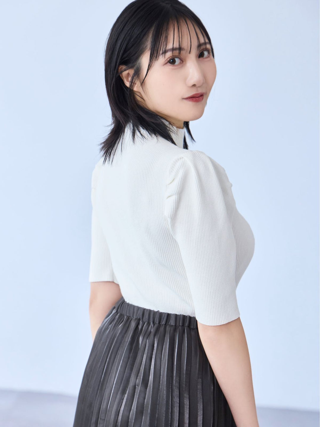 ル 年末のプロモーション プチハイ5分袖パネルニット 25SS：ホワイト│胸が大きな女性の トップス