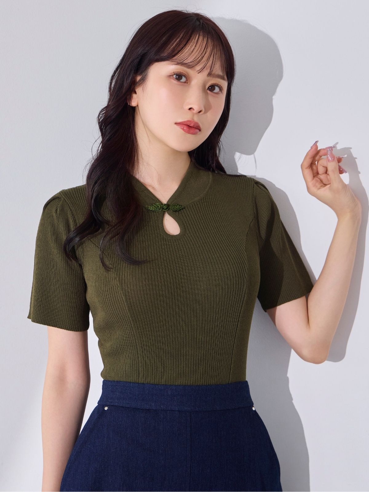 [7/10 22:00発売 期間限定 300円OFF]サマーチャイナパネルニット：カーキ[102サイズ対応]