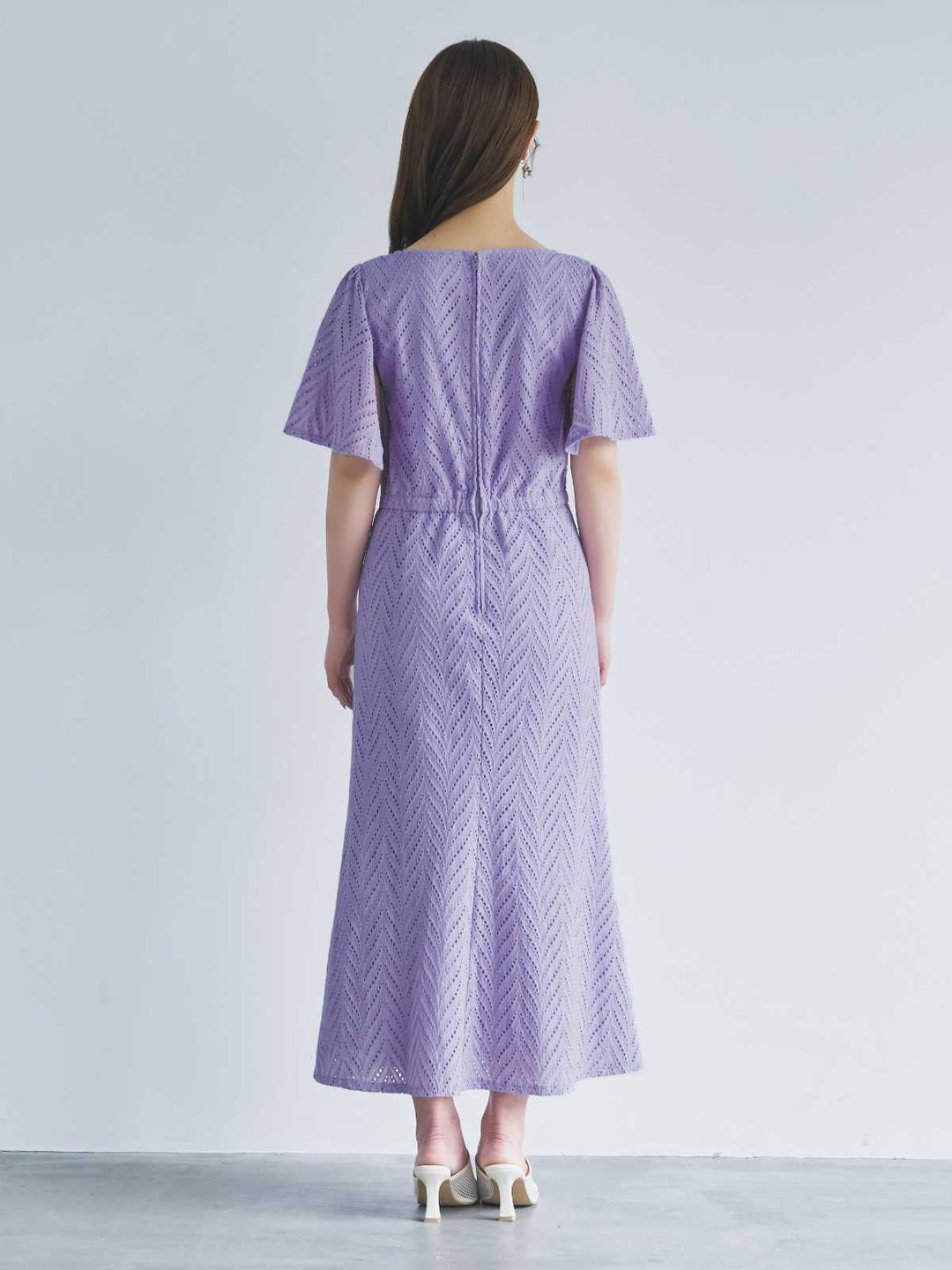 コットンレースワンピース 24SS：ラベンダー│胸が大きな女性の