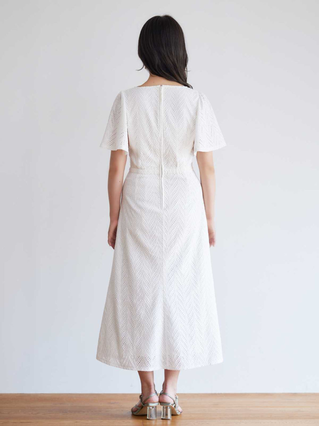 コットンレースワンピース 24SS：ホワイト│胸が大きな女性のための