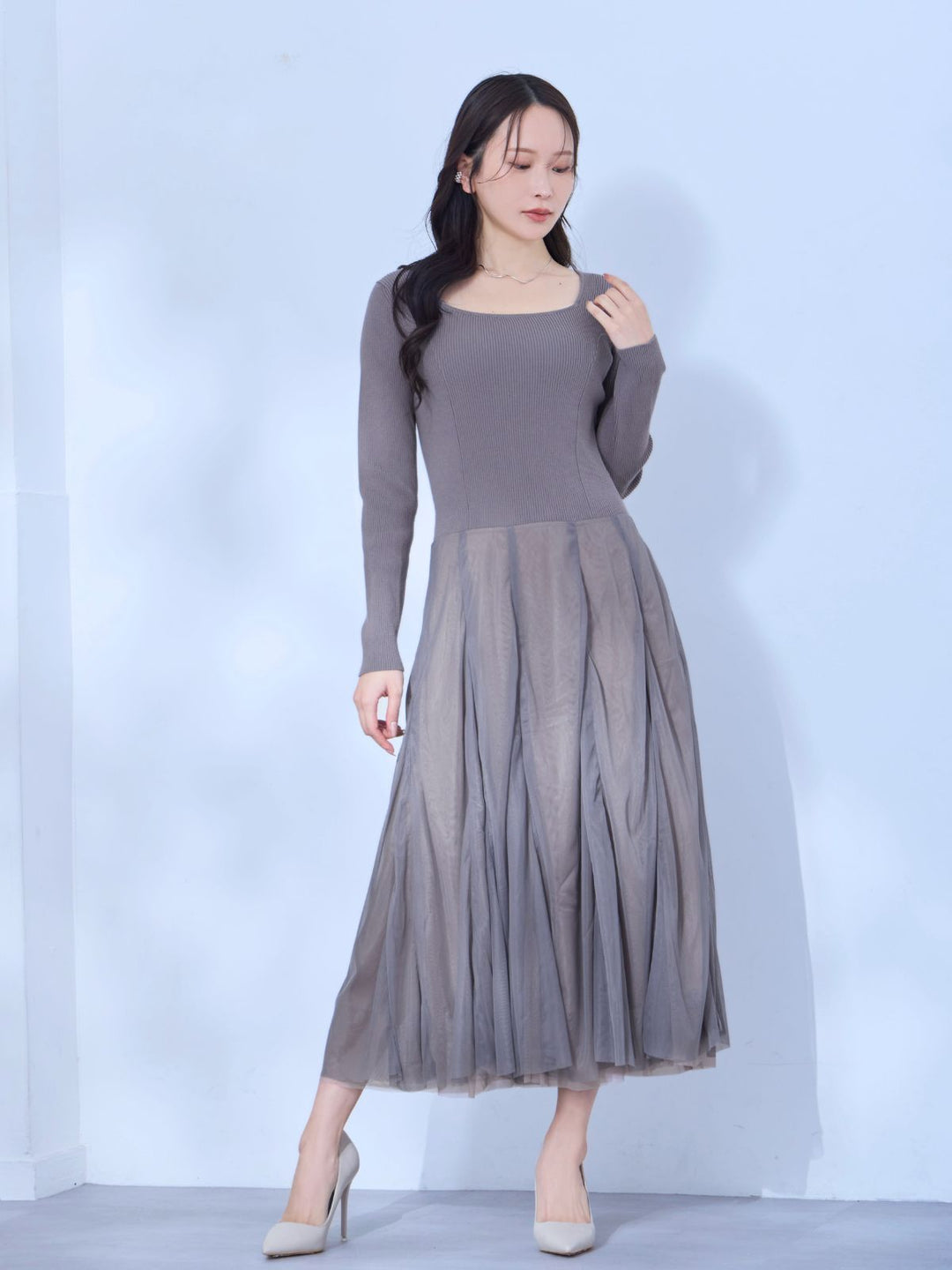 チュールドッキングワンピース：グレー│胸が大きな女性のための