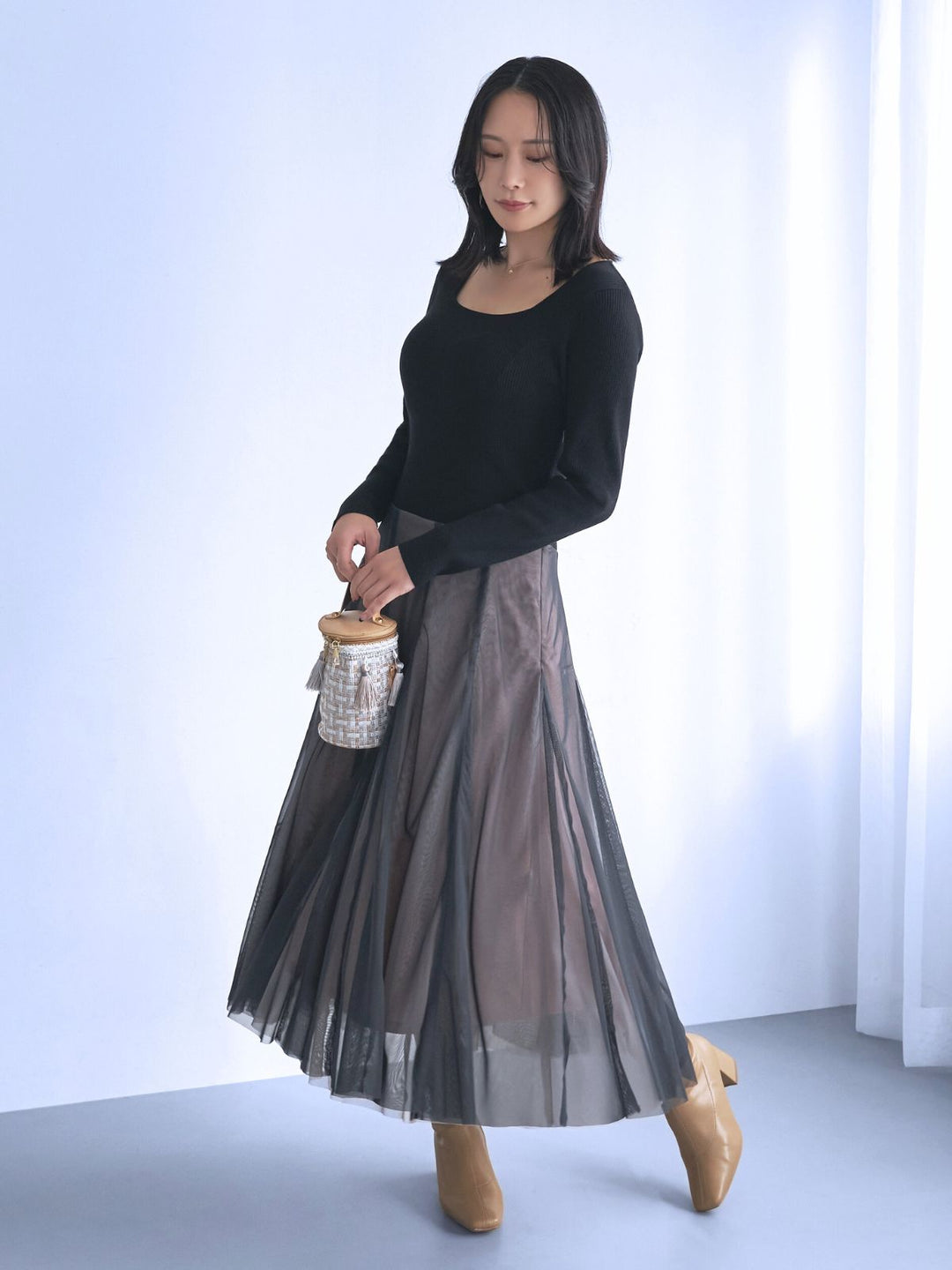 チュールドッキングワンピース：ブラック│胸が大きな女性のための