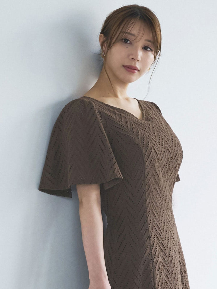 overE コットンレースワンピース 25SS プラム 96 コットンレースワンピース：ブラウン│胸が大きな女性のための
