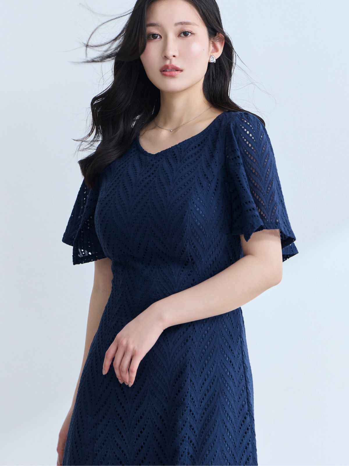 コットンレースワンピース 25SS：ネイビー│胸が大きな女性のための