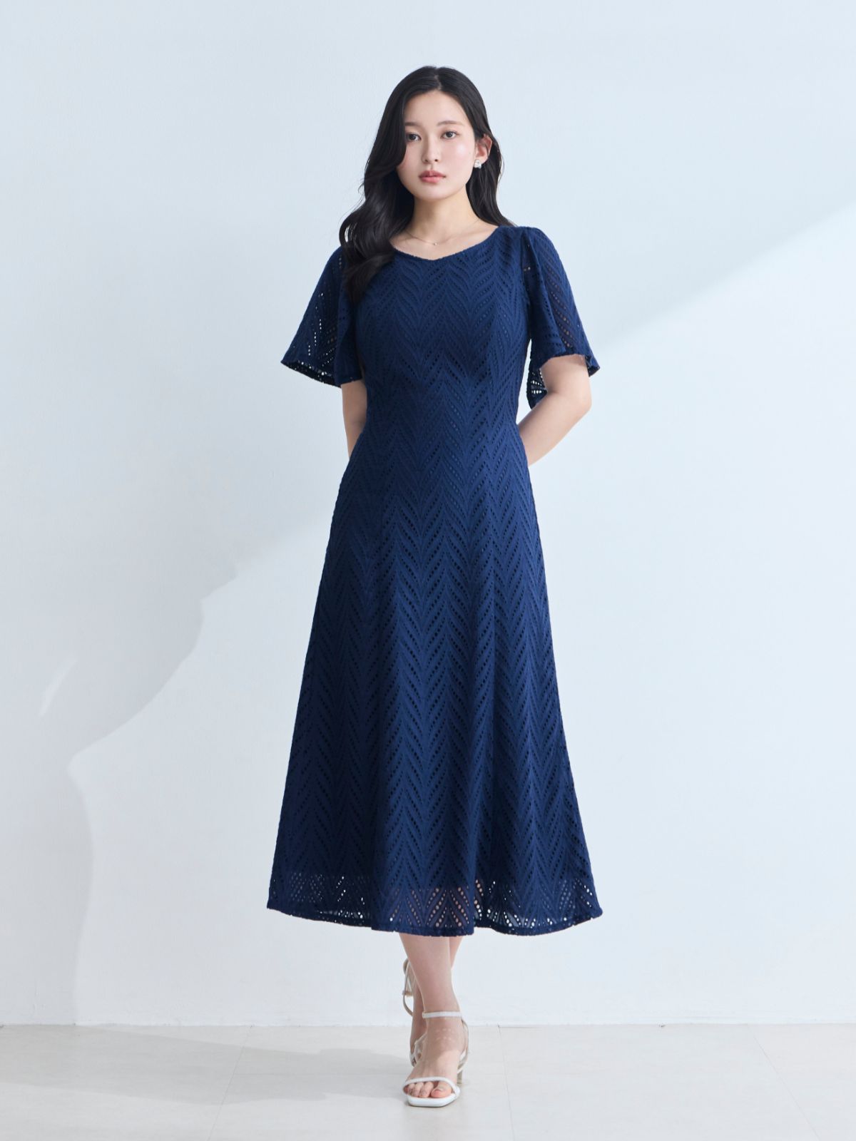 コットンレースワンピース 25SS：ネイビー│胸が大きな女性のための