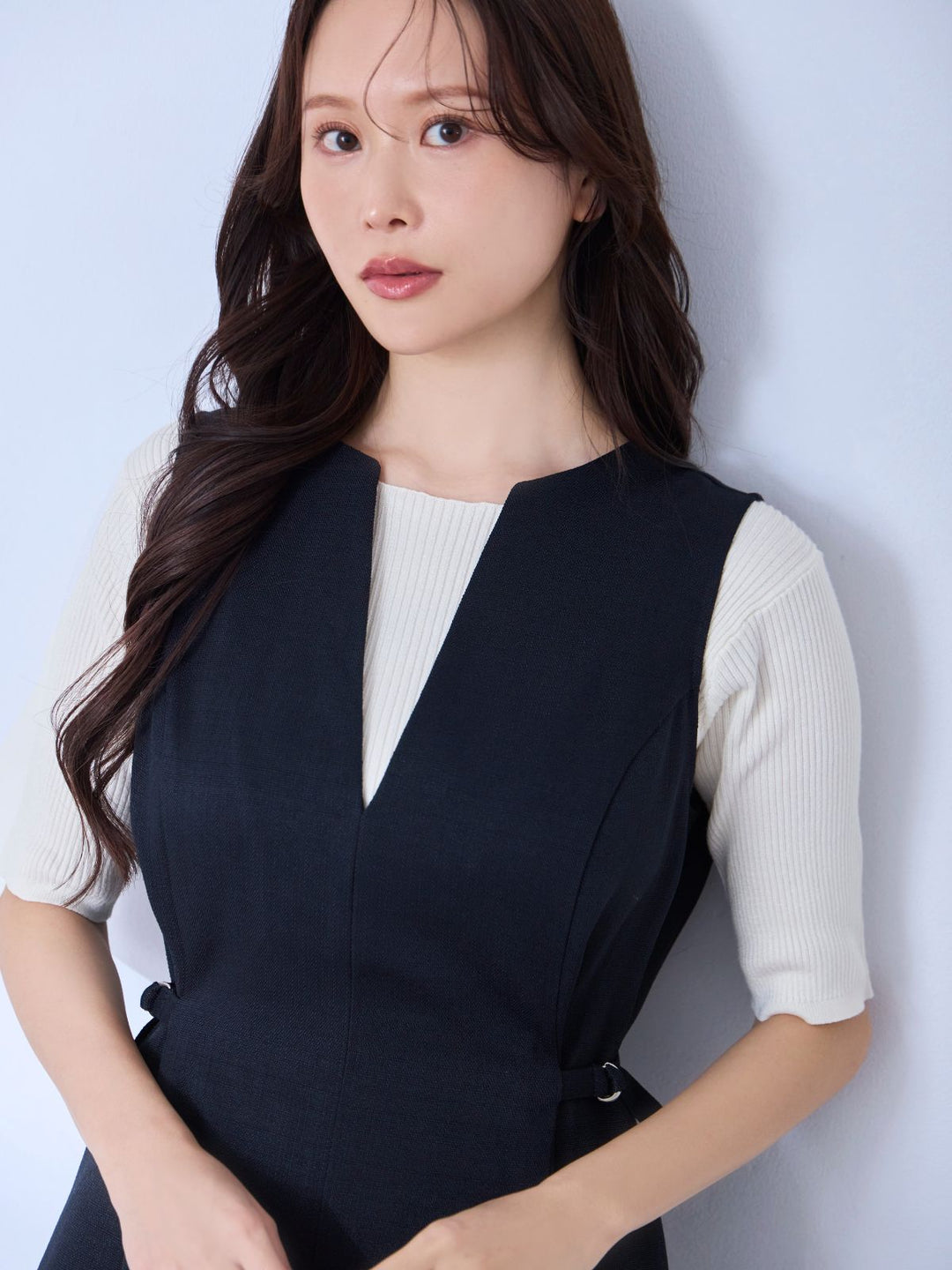 ポリニージャンパースカート：ネイビー│胸が大きな女性のための